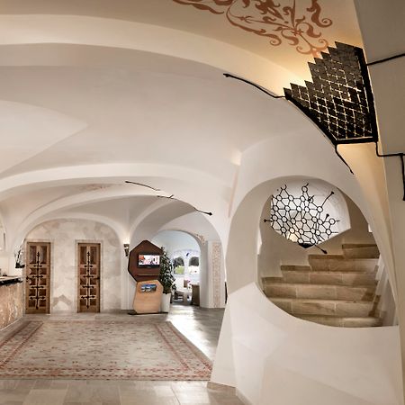 Grand Hotel Poltu Quatu Екстериор снимка