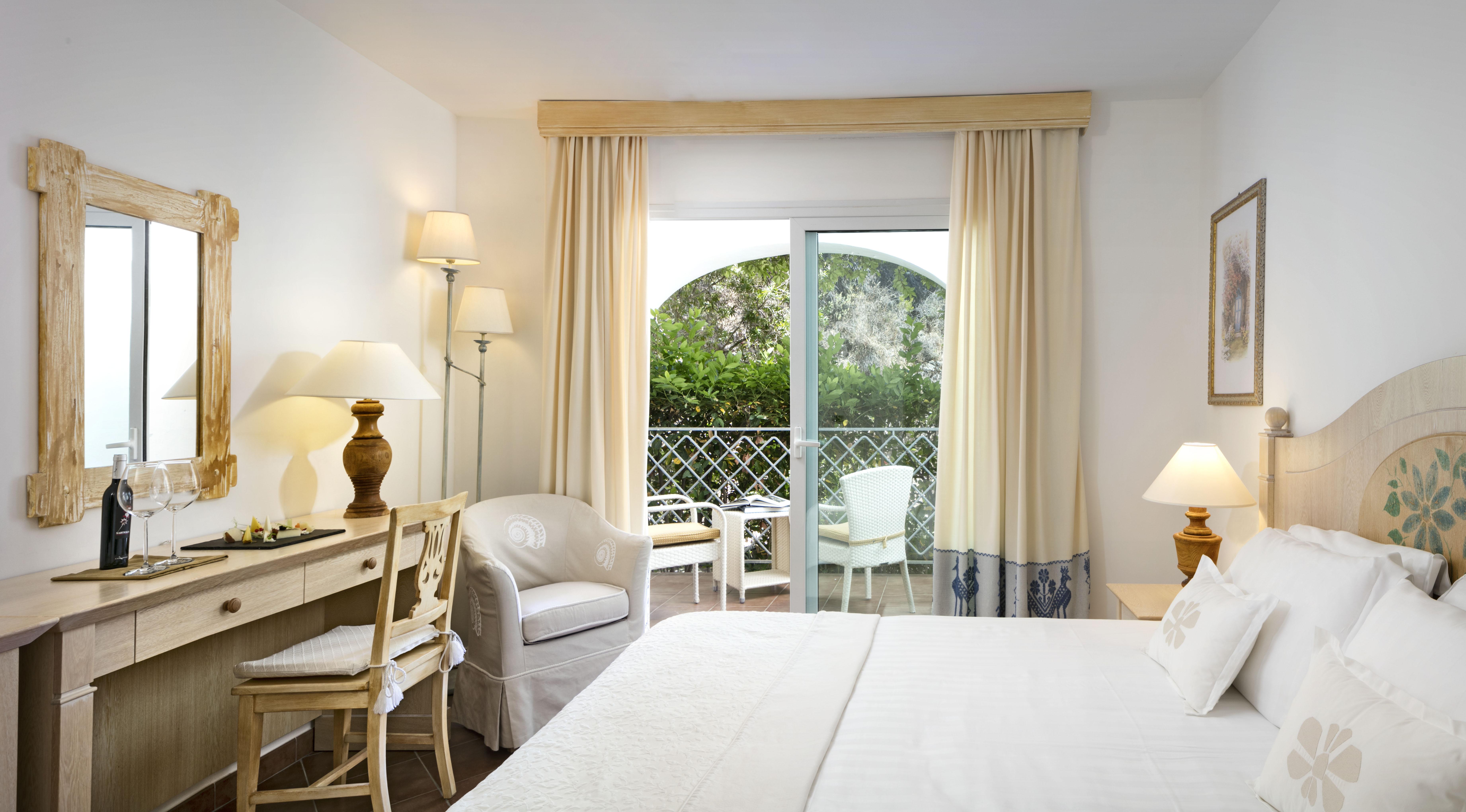 Grand Hotel Poltu Quatu Екстериор снимка