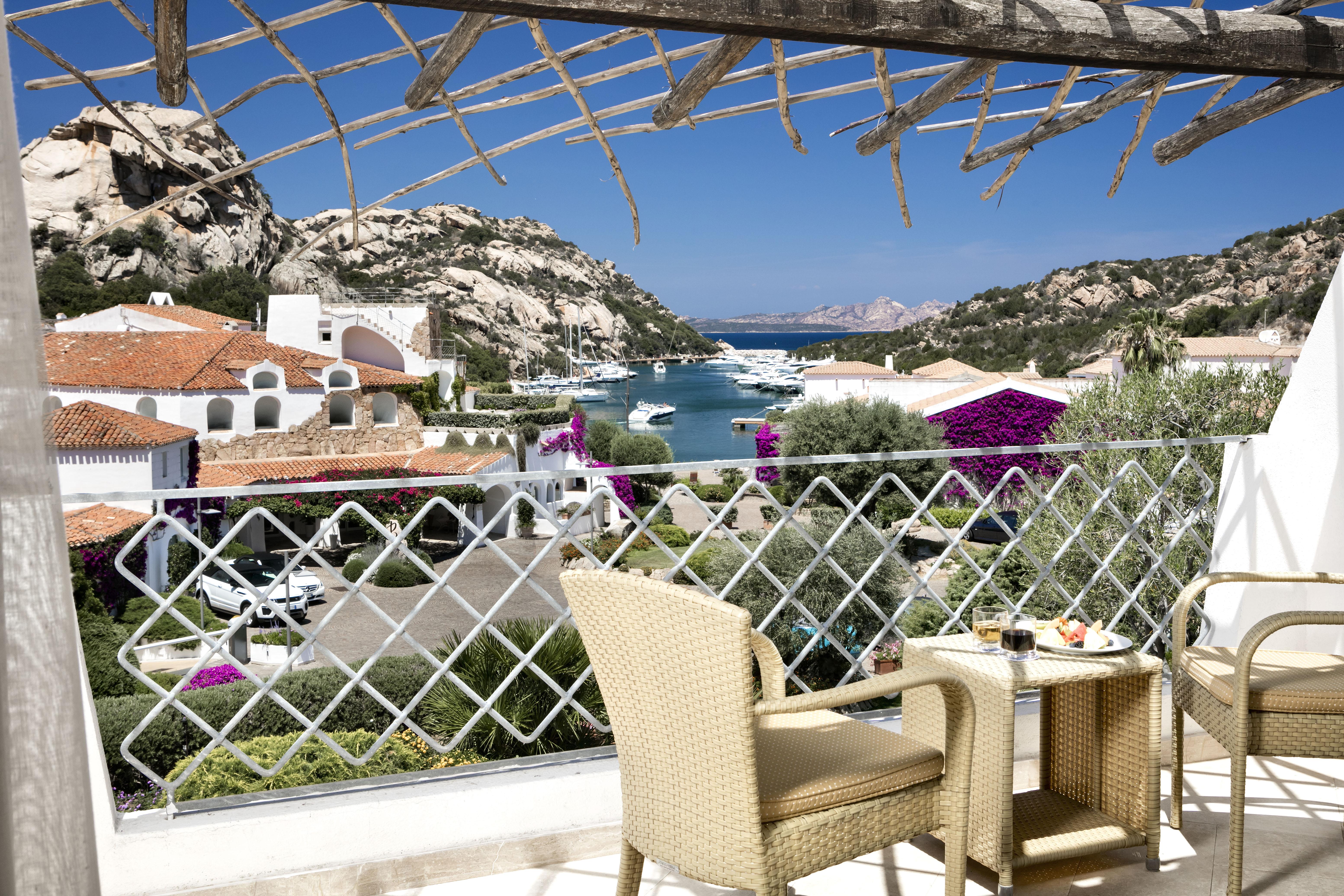 Grand Hotel Poltu Quatu Екстериор снимка