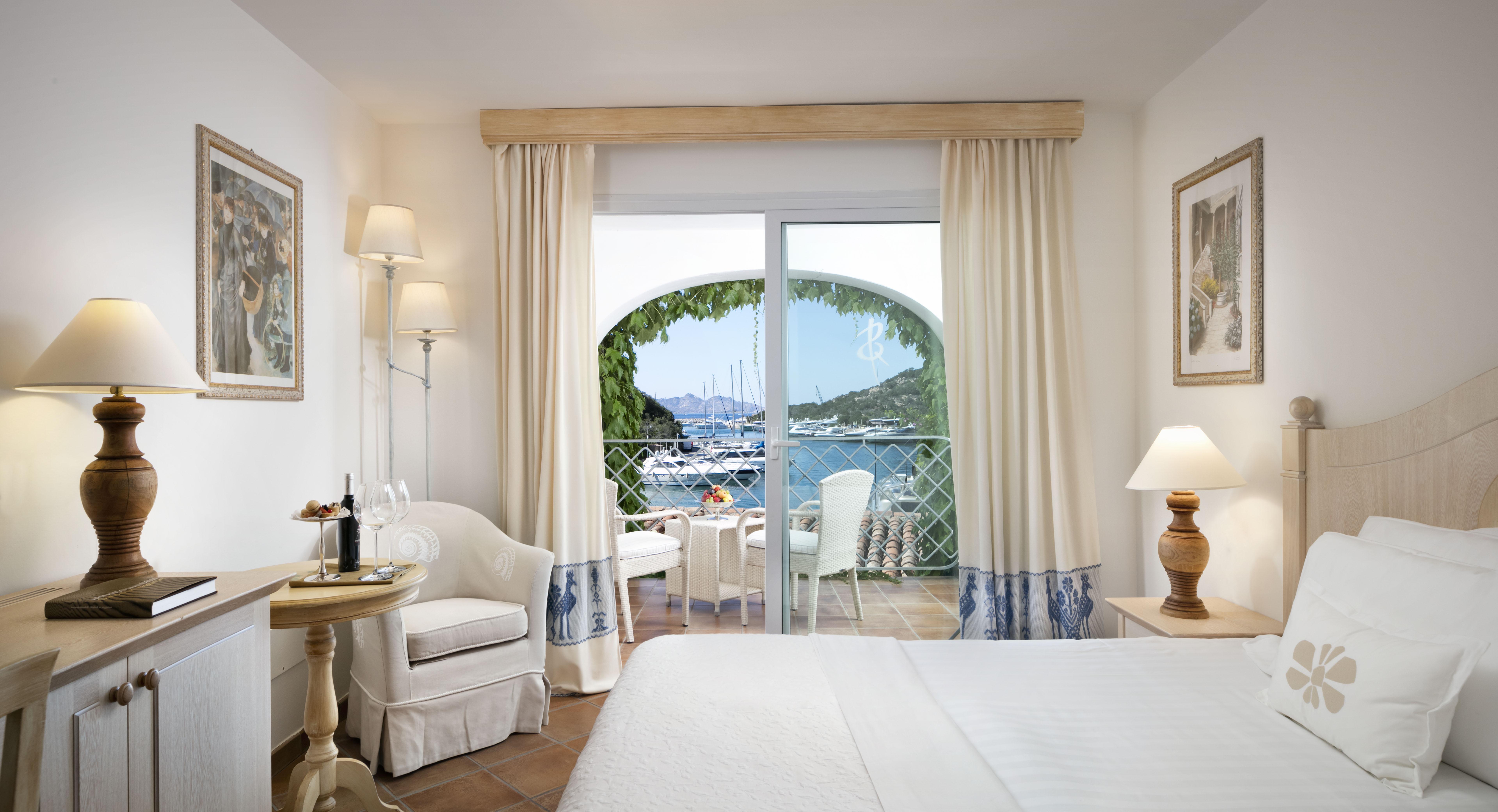 Grand Hotel Poltu Quatu Екстериор снимка