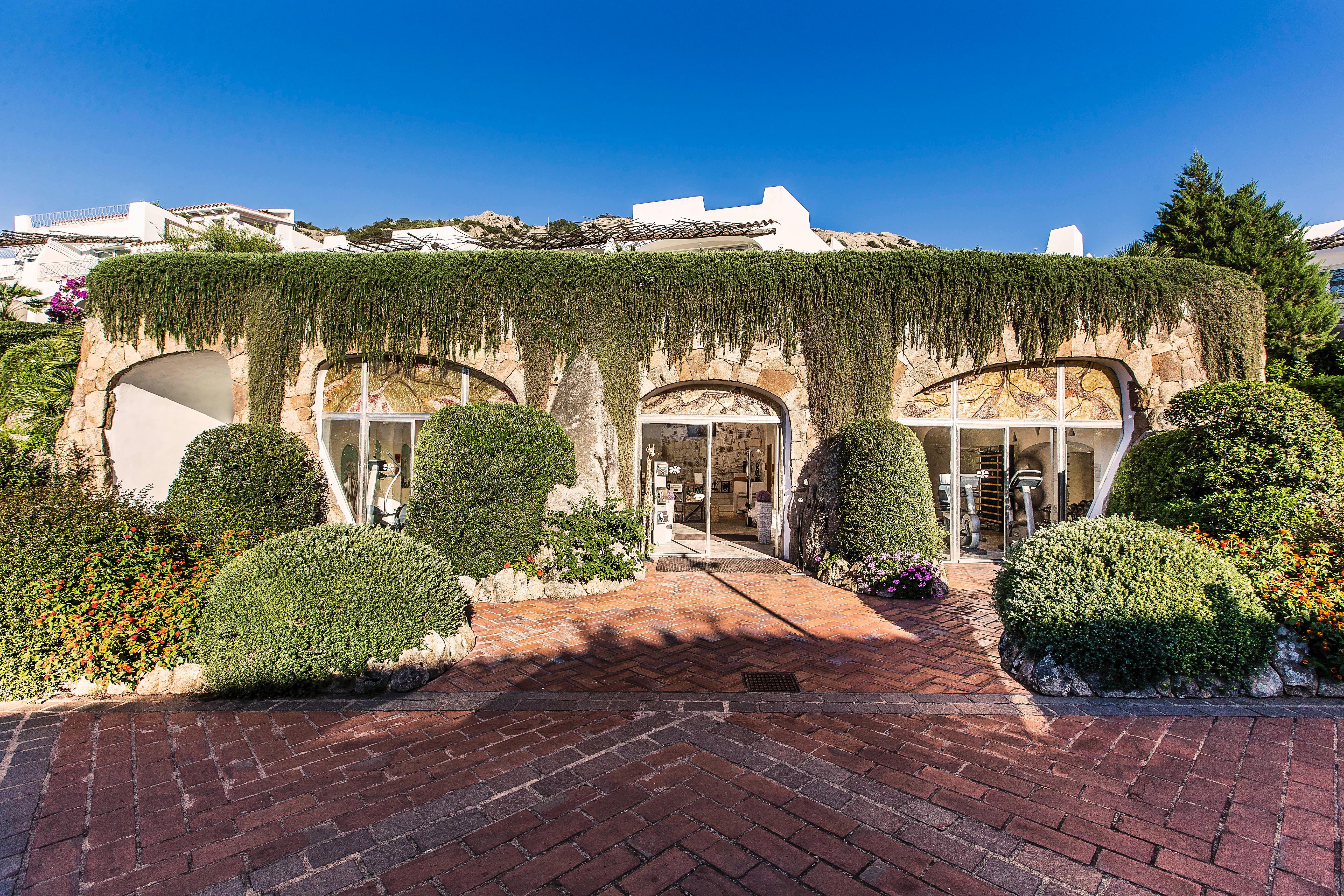 Grand Hotel Poltu Quatu Екстериор снимка