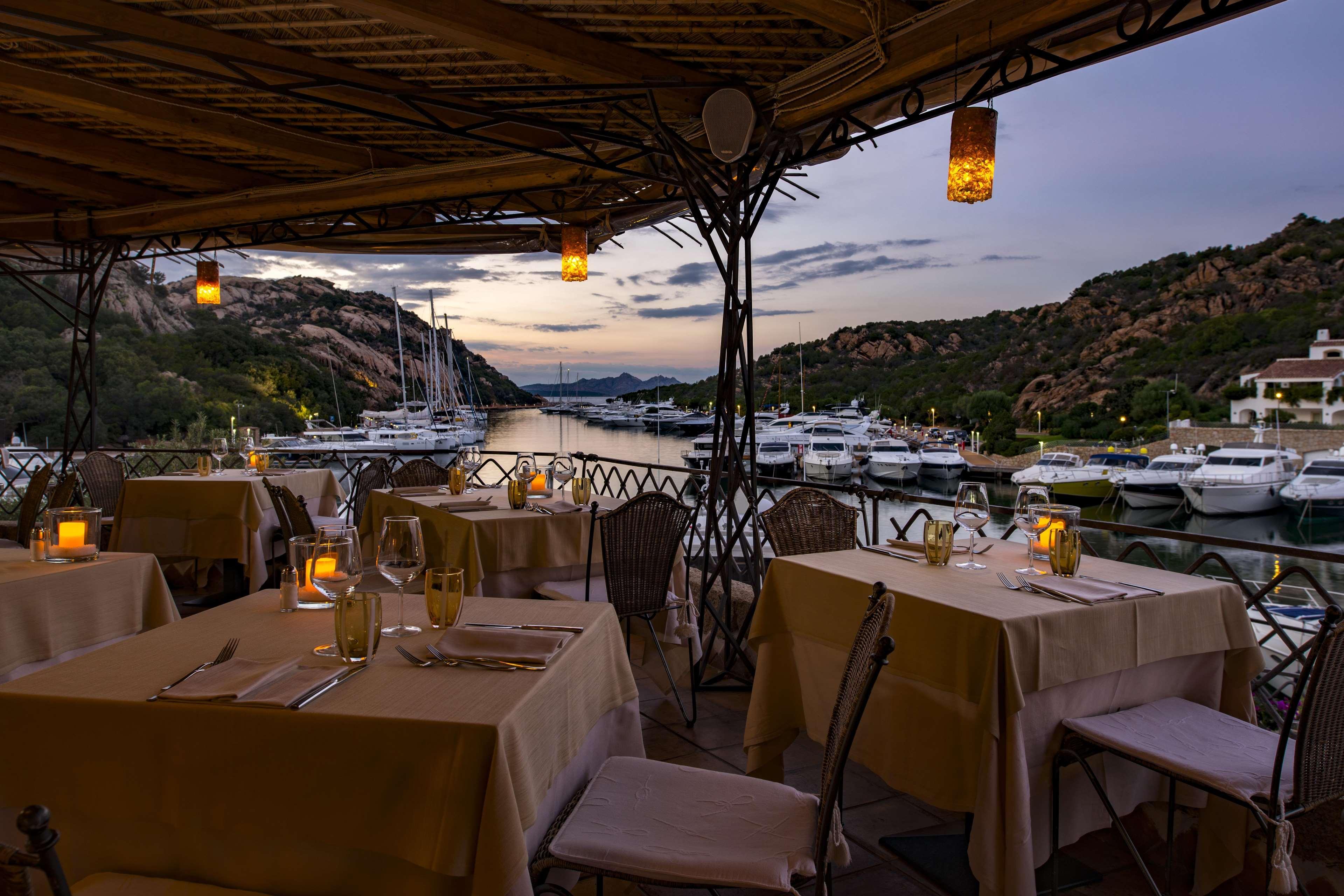 Grand Hotel Poltu Quatu Екстериор снимка
